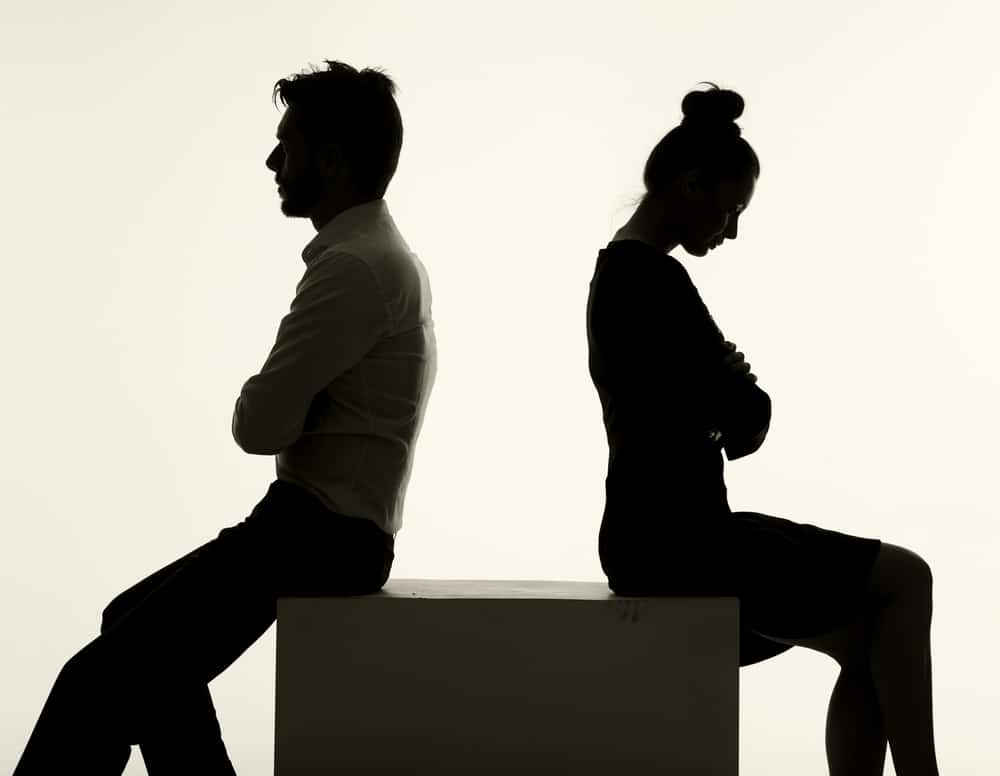 couple arguing trying to figure out how to fix relationships after long fight