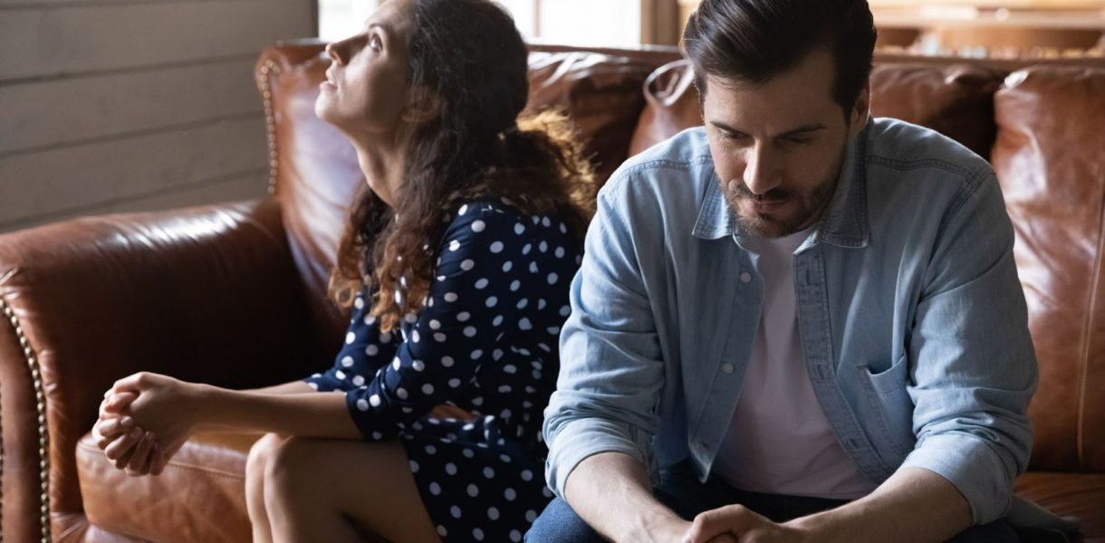 couple having a disagreement taking a break in relationship